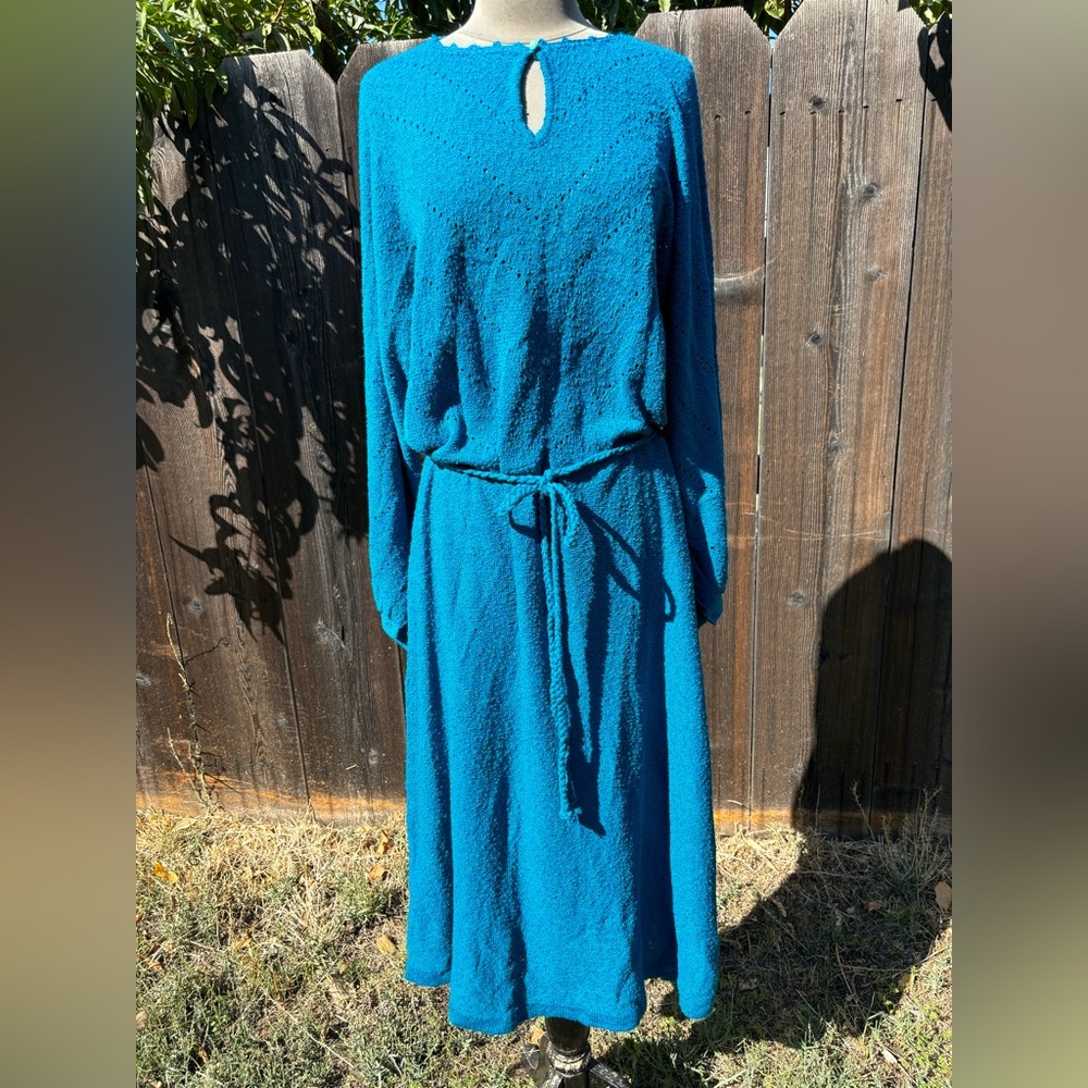 Vintage 1970’s LD II Volup turquoise knit dress